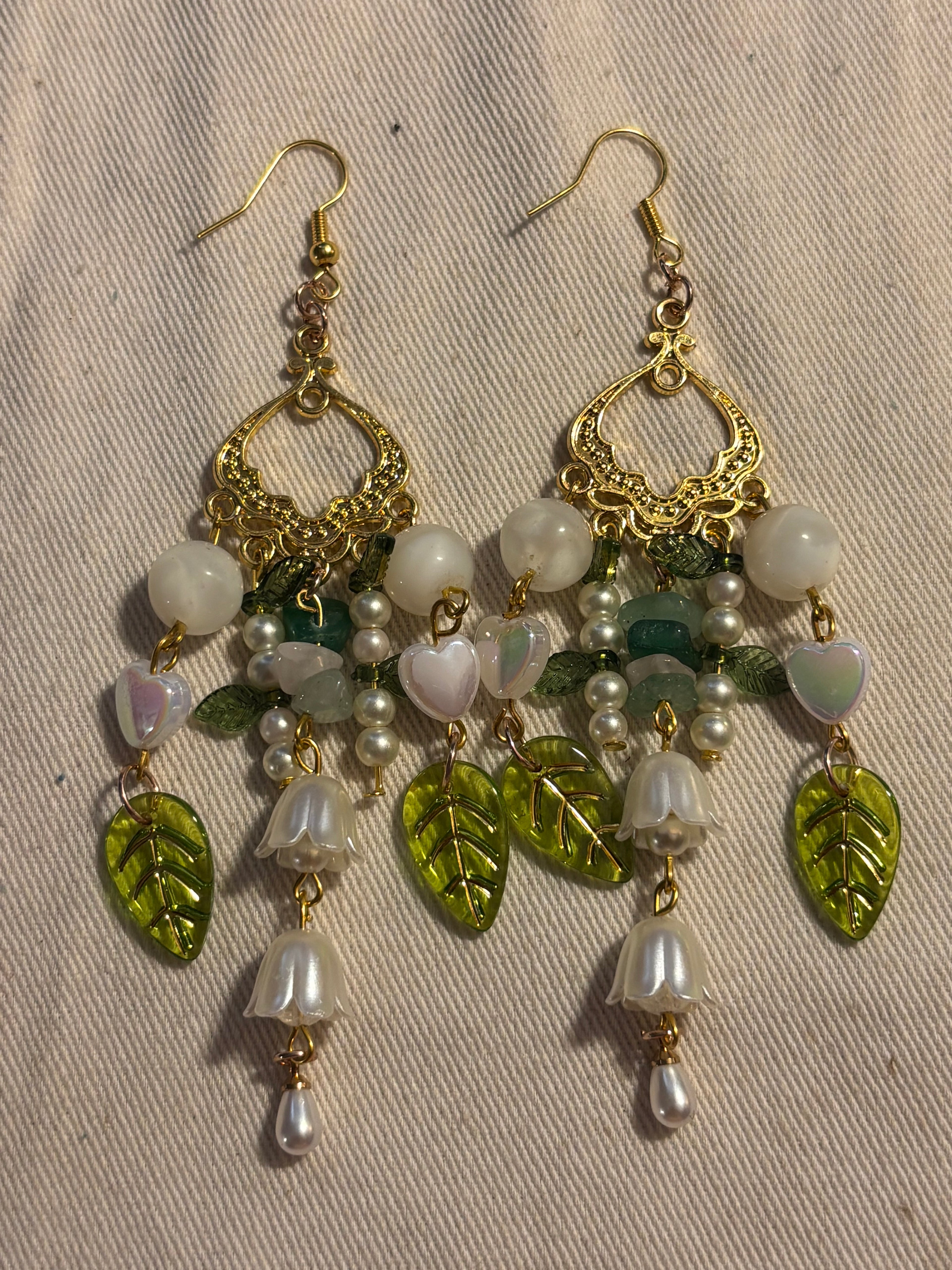 Pearl Blossom Leaves