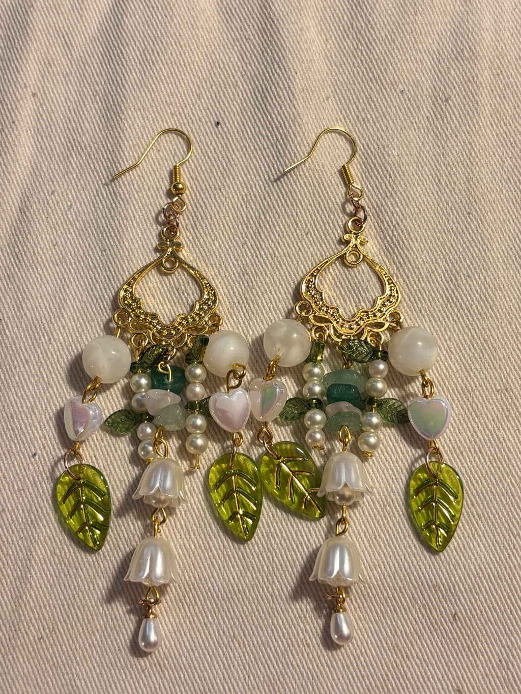 Pearl Blossom Leaves
