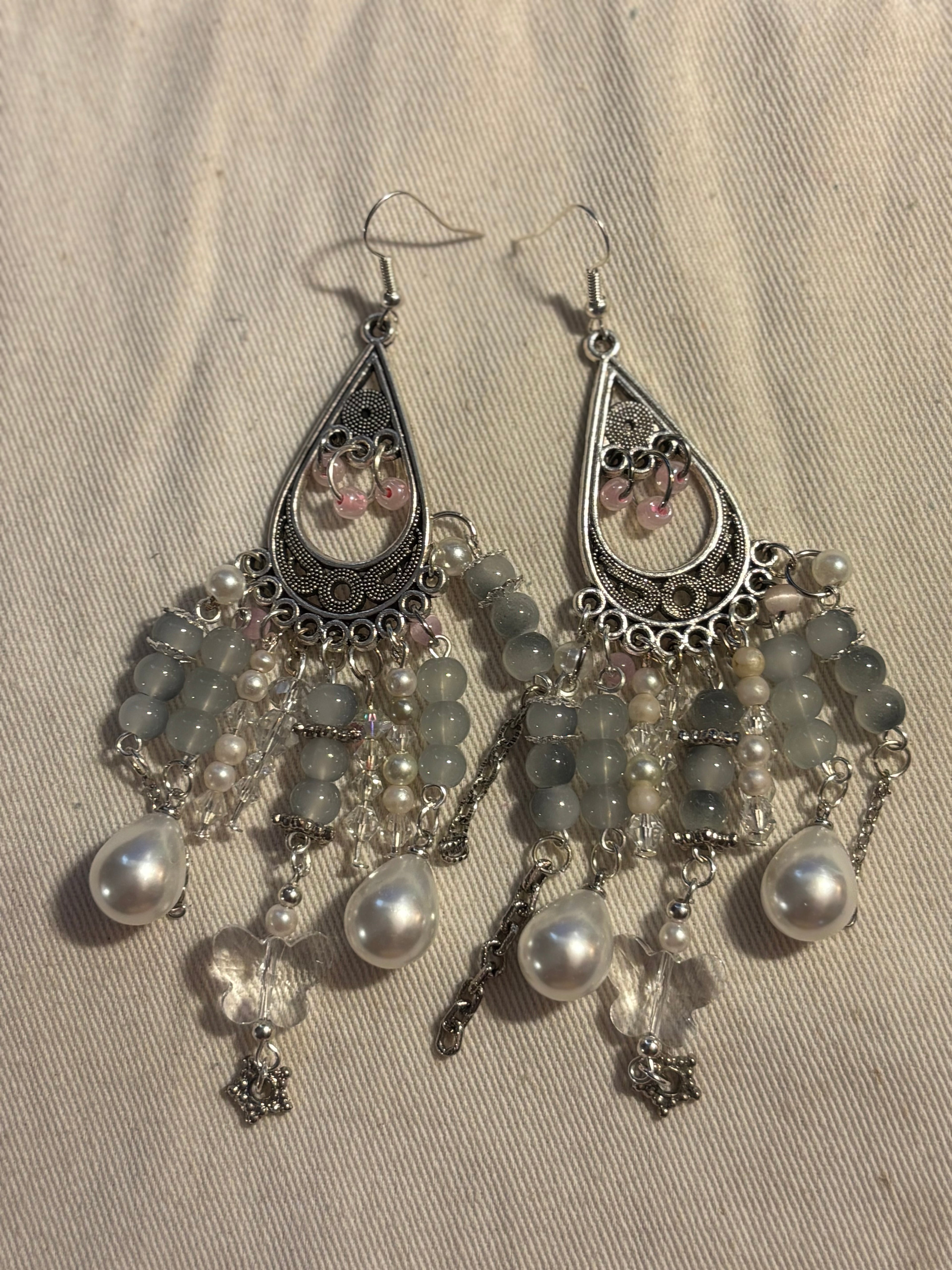 Frosted Pearl Wings Earrings